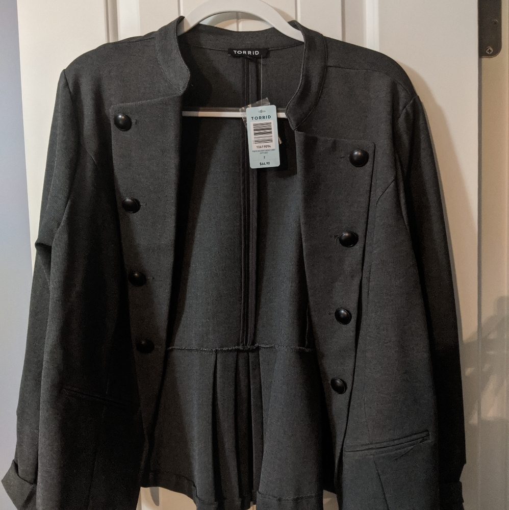 NWT Torrid Ponte Military Blazer (Size 2)